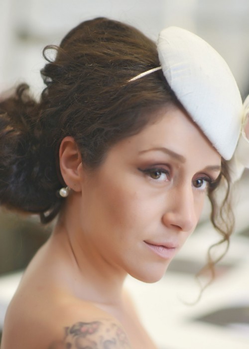 Bridal fascinator hat without veil