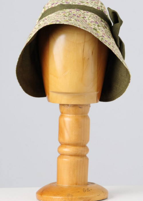 Καλοκαιρινό ζαχαρί -πράσινο cloche καπέλο με φιόγκο