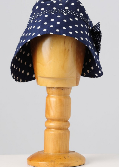 Blue-white polka dot cotton cloche sun hat with a single bow 